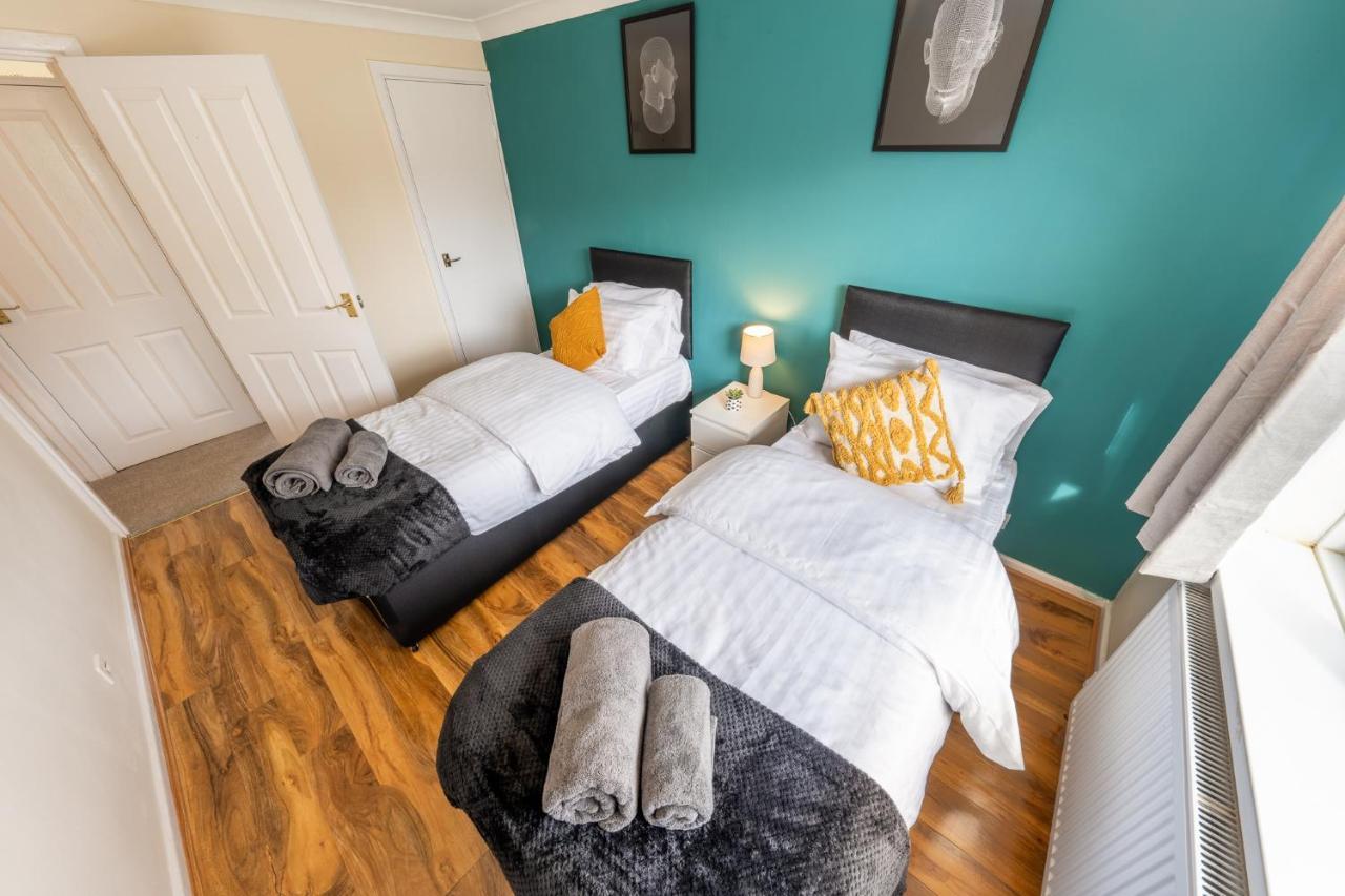 Pierocks Carver Entire House, Hot Tub & Wifi High Wycombe Eksteriør bilde